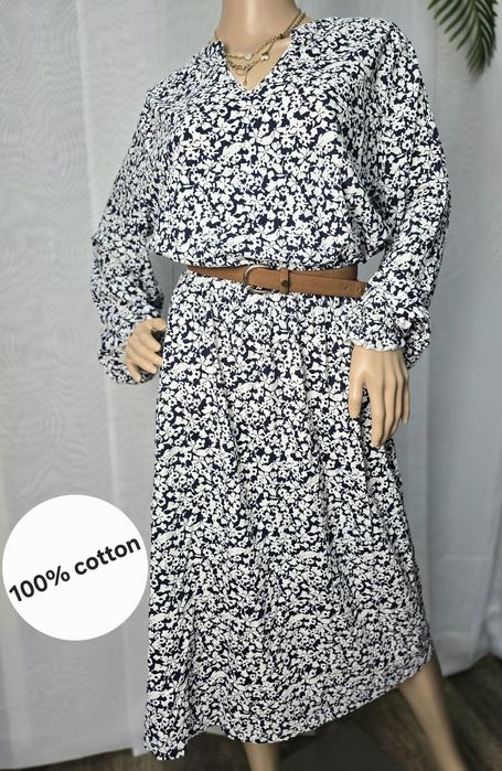 Sukienka midi biała granatowa na długi rękaw gumka w pasie kwiecista