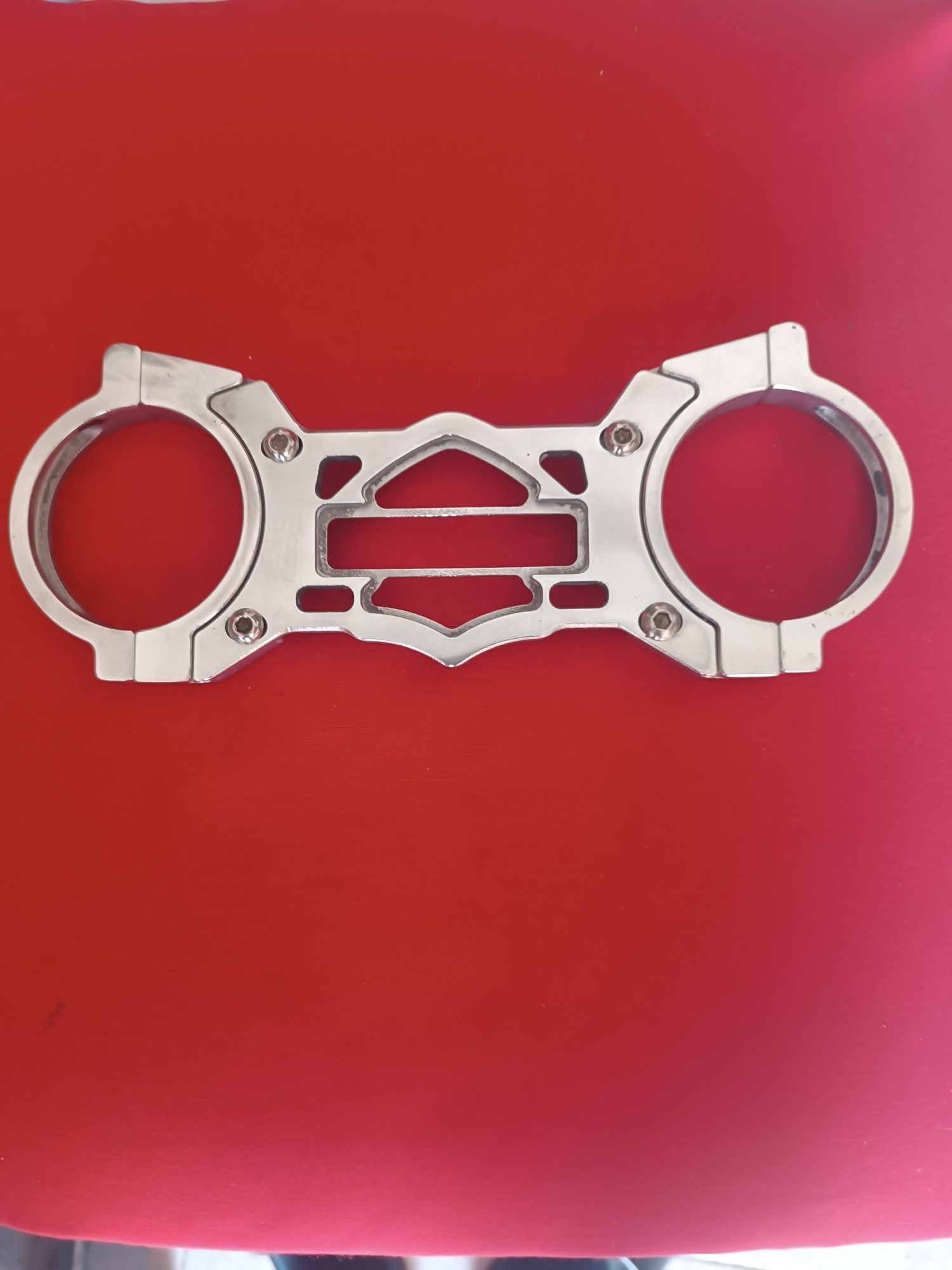 Fork brace para narrow front end