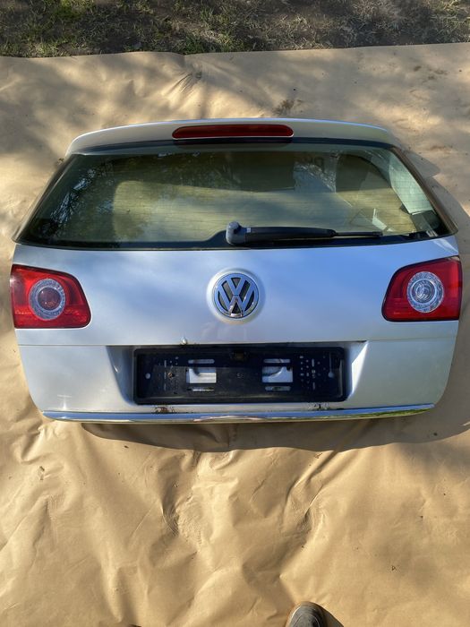 Klapa tylna bagażnika Passat b6 kombi LA7W