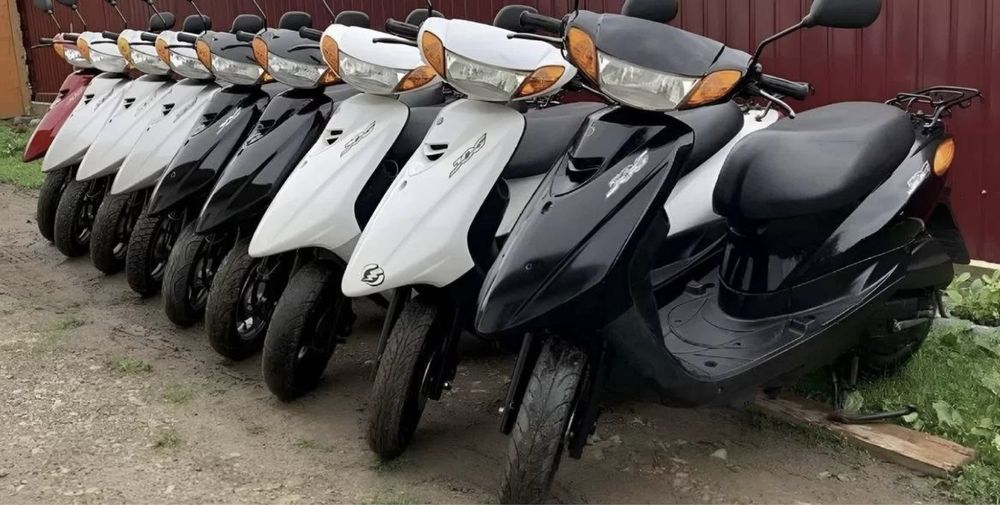 Скутера з контейнера  Великий вибір  Suzuki Let’s