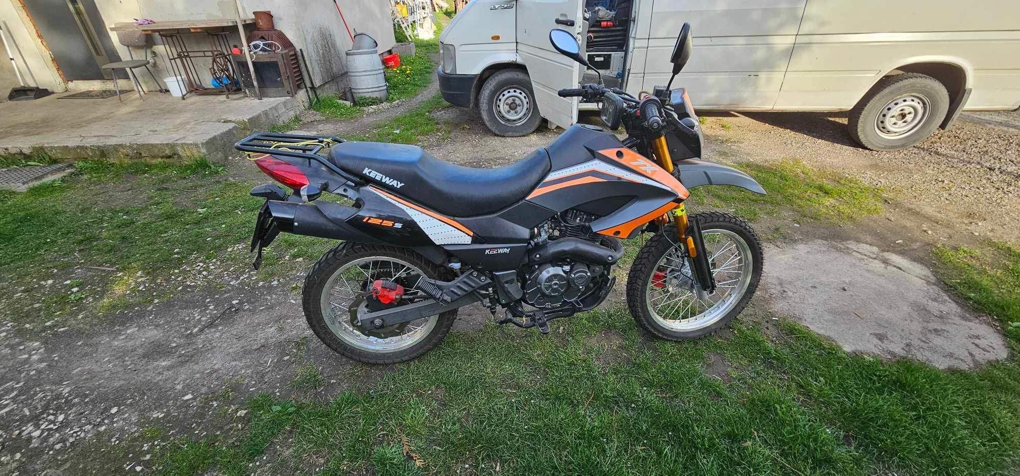 Keeway tx125s 2015