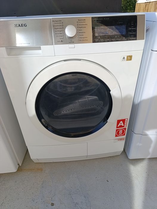 Сушильна машина AEG