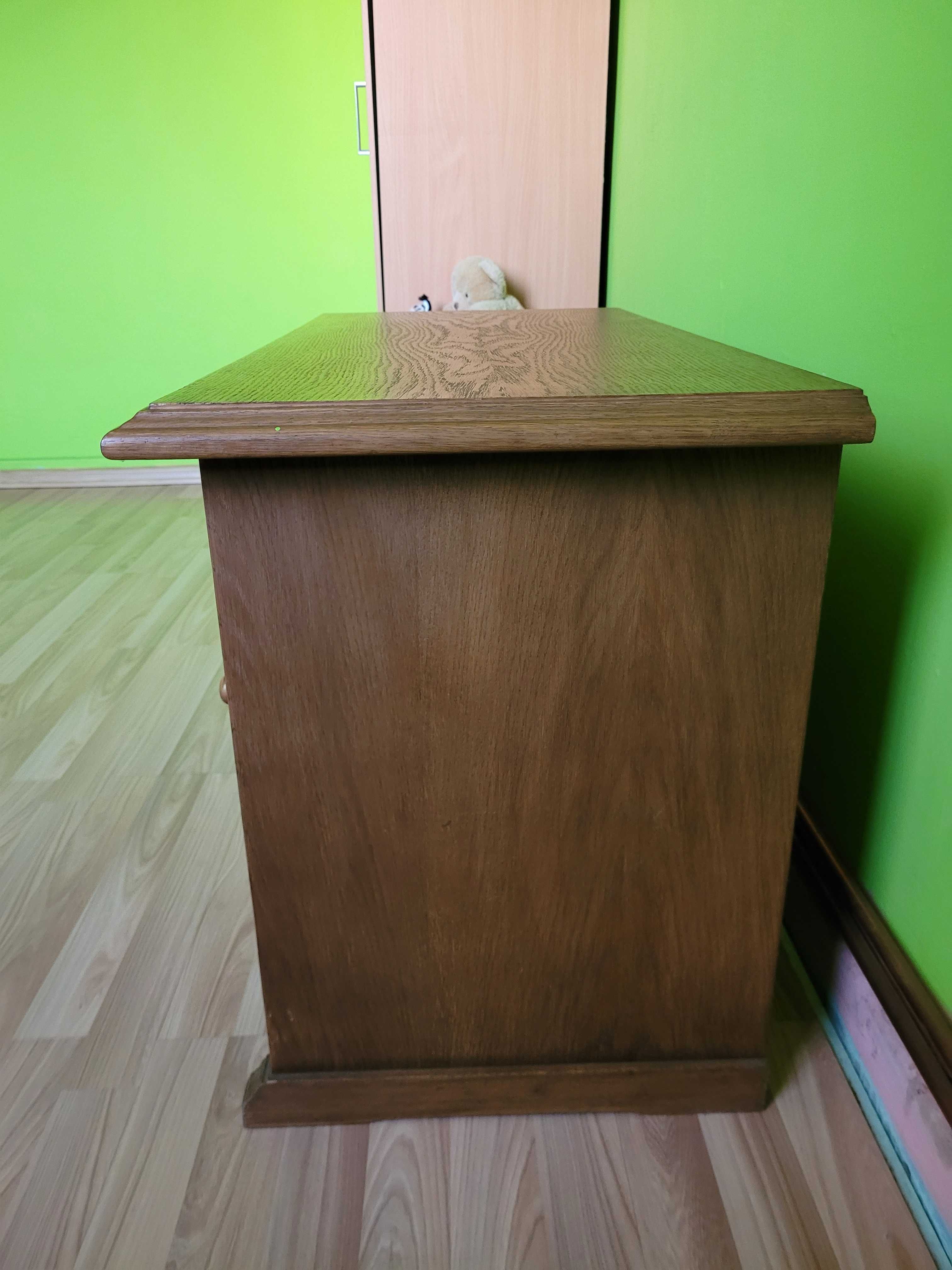 Stara komoda szafka z litego drewna