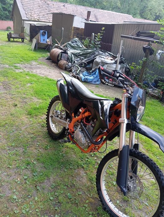 Sprzedam Cross alfarad 250