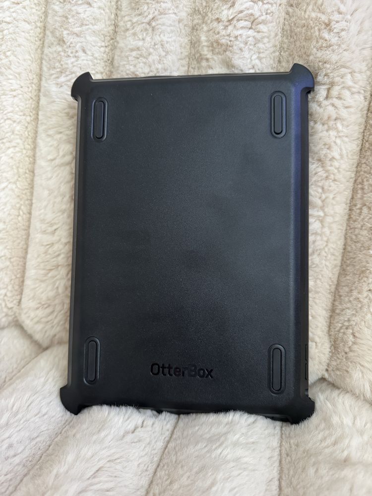 Pancerne Etui Ochronne do Tabletu - Czarne z Podstawką ipad