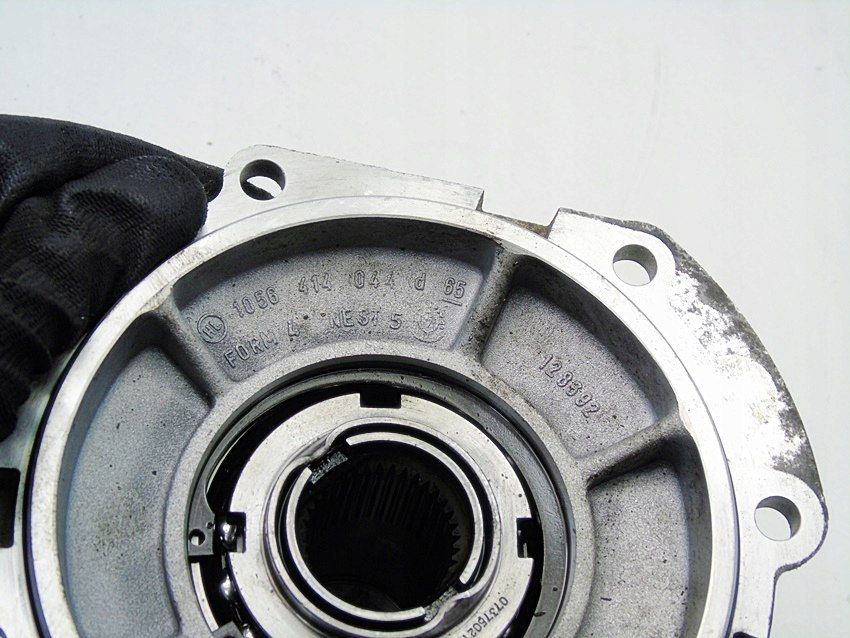 Obudowa Wałek Flansza Skrzyni Biegów 5Hp18 Bmw M52 E36 E38 E39 2.2 2.5