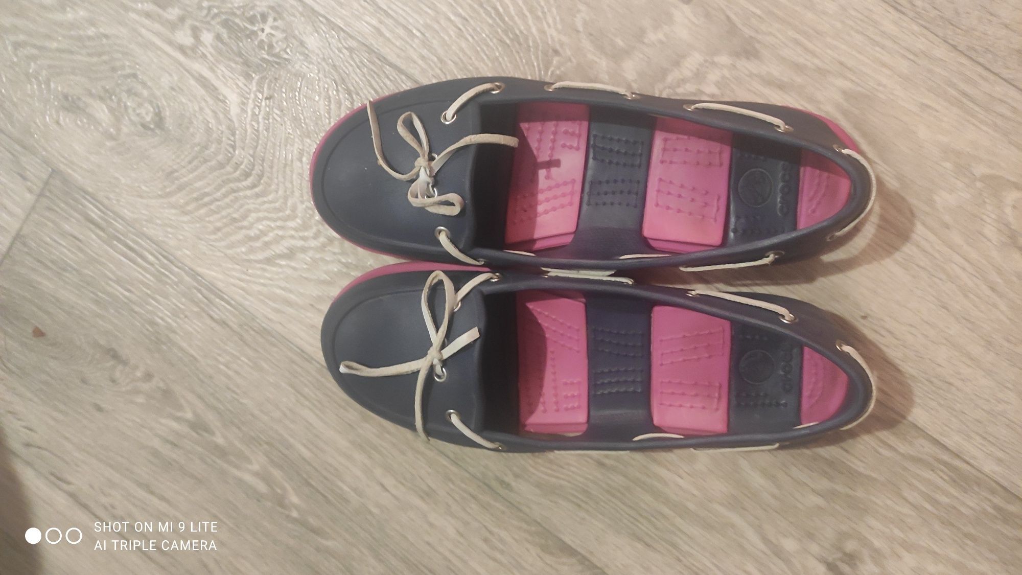 Жіночі мокасини топсайдери Crocs