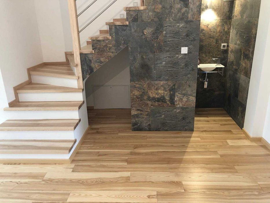 Deska podłogowa dębowa/jesionowa- lita/warstwowa