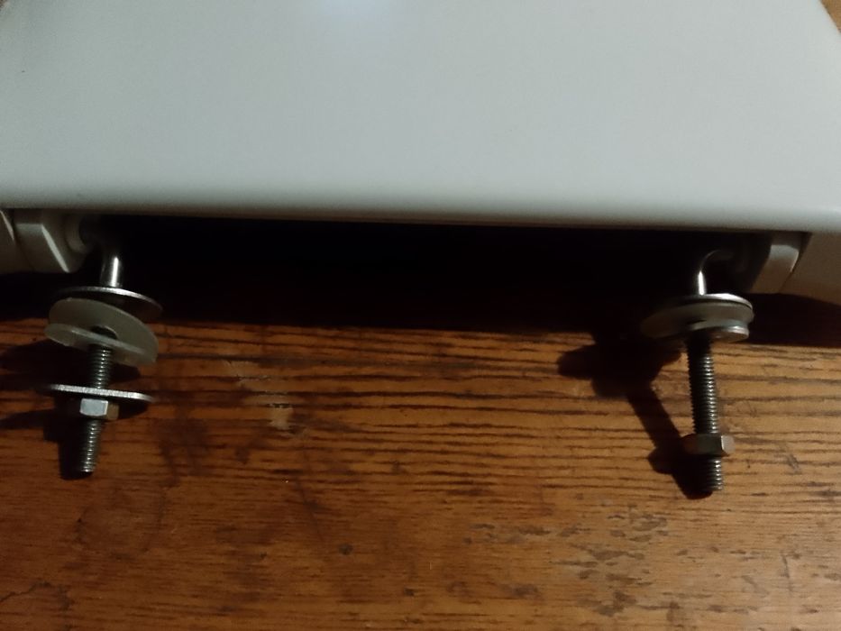 Кришка унітазу...