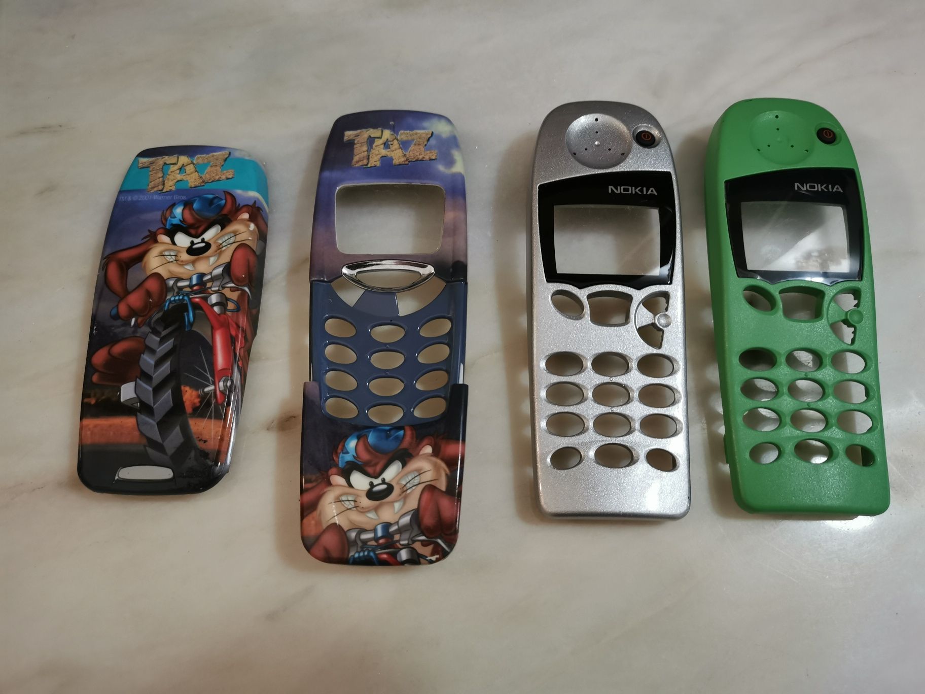 Tampas e Capas Nokia 3310 Sony Xperia Z3 Iphone Huawei HTC One X e XL