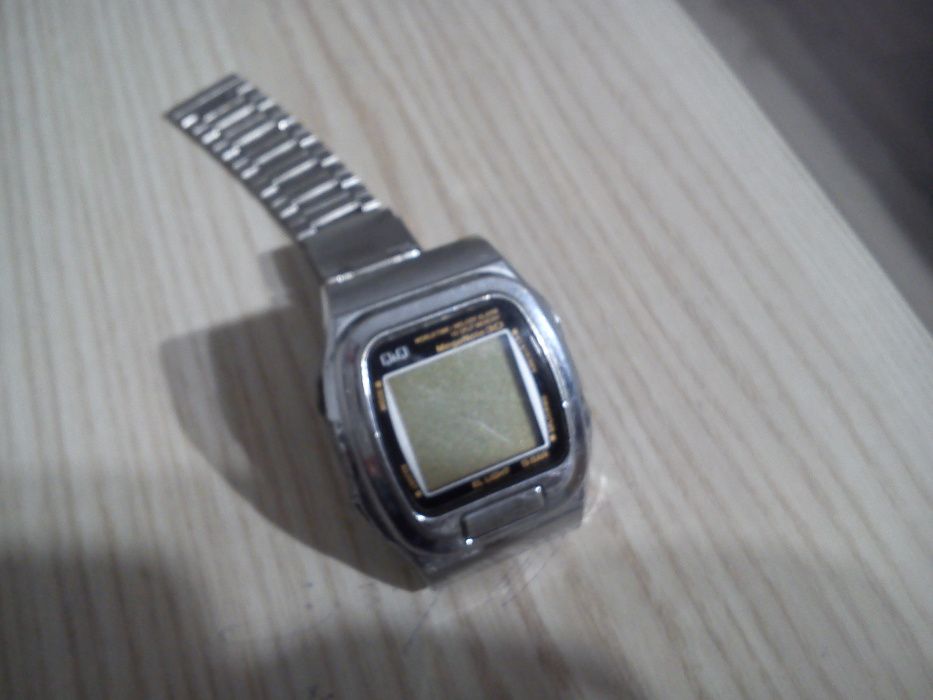 Zegarek Q&Q z bransoletą - Water Resist