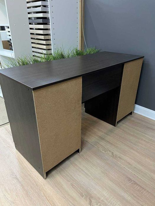 Письмовий стіл "Галант".Комп'ютерний,навчальний стол,меблі офісні.