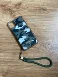 Etui GUESS IPhone 11 ze smyczą