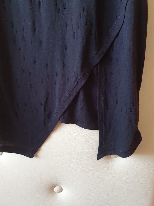 Koszulka z dziurami H&M Divided, M