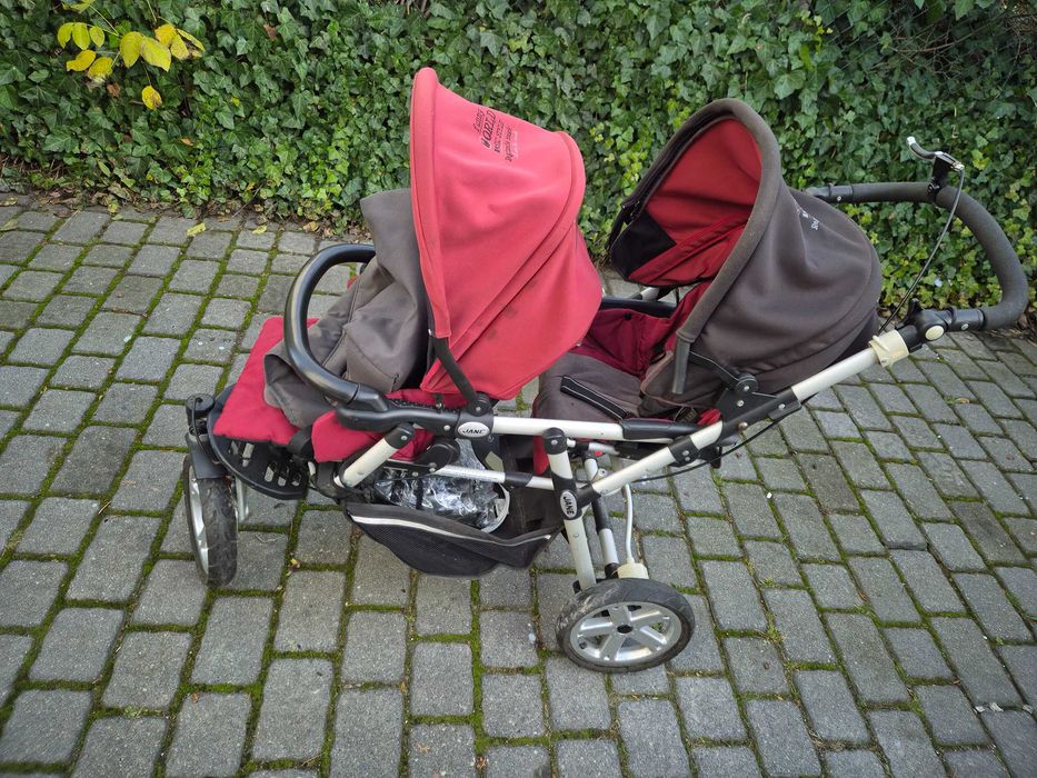 Spacerówka dla bliźniąt, stan przyzwoity.