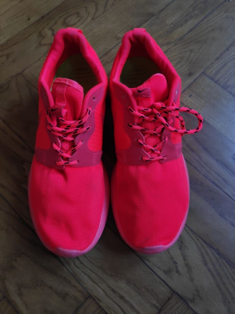 Sneakersy Nike Roshe Run Hyperfuse Laser Crimson