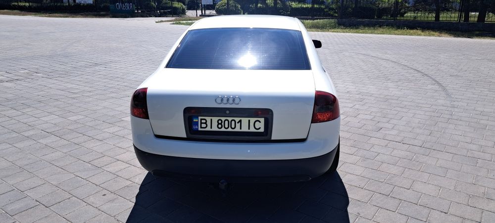 Продам  Ауди а6с5 1.8 т