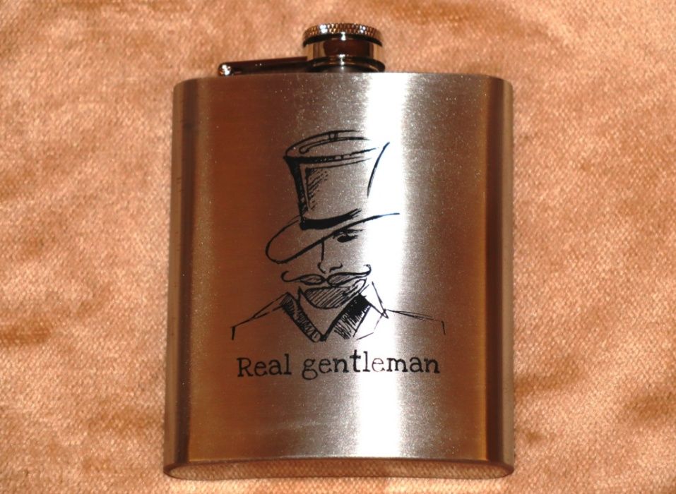 Piersiówka Real Gentleman 200 ml