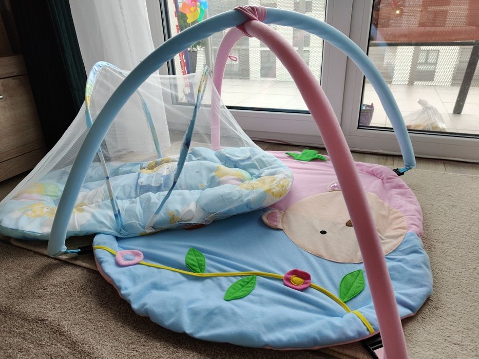 Mata edukacyjna + leżanka z moskitierą do parku/ogrodu