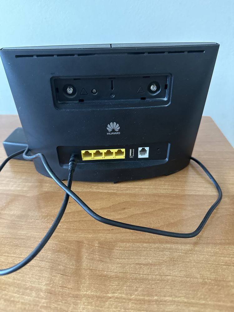 Modem router Huawey b 525.