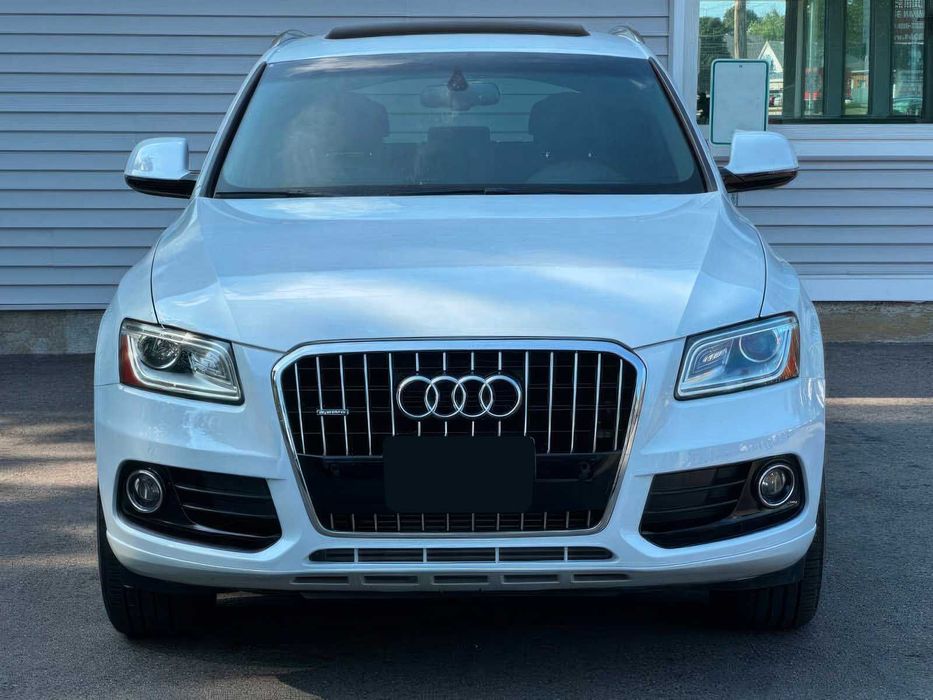 Audi Q5      2015