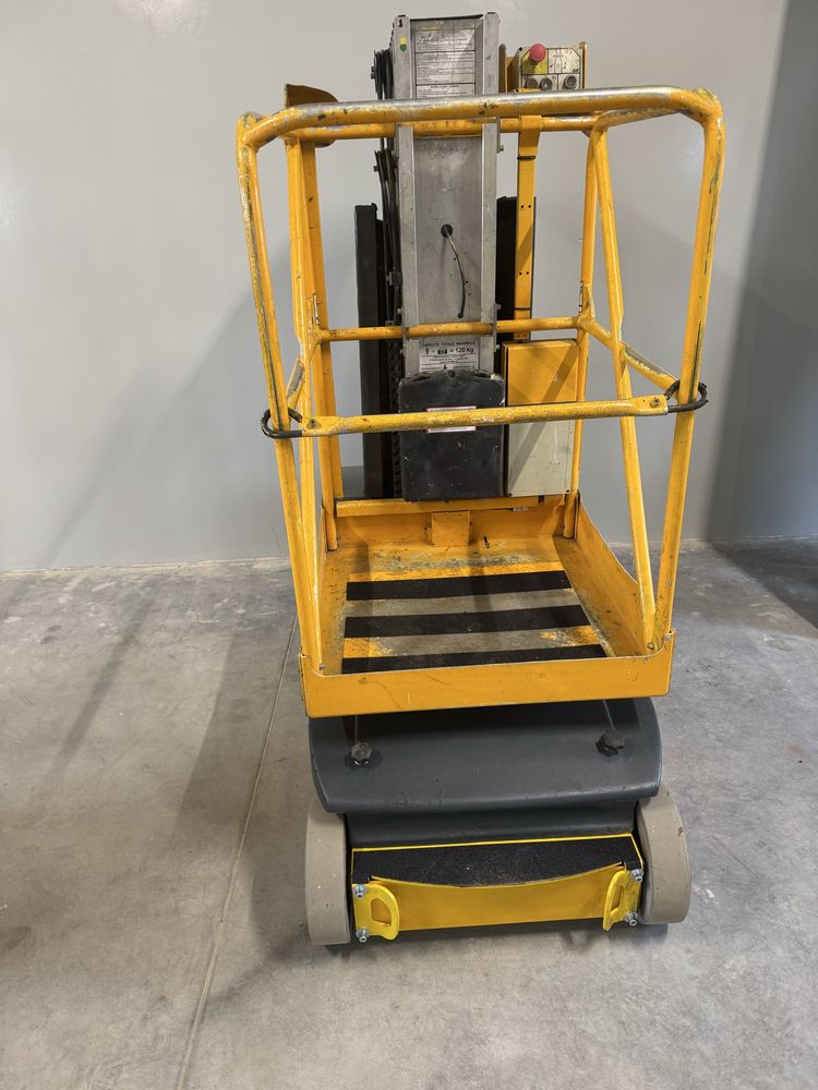 Podnosnik nożycowy koszowy JLG Toucan 8m 2012r aktualne udt