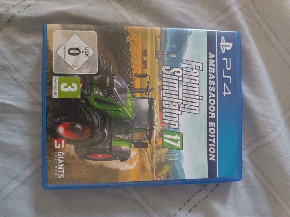 Ps4 slim в хорошем состояние