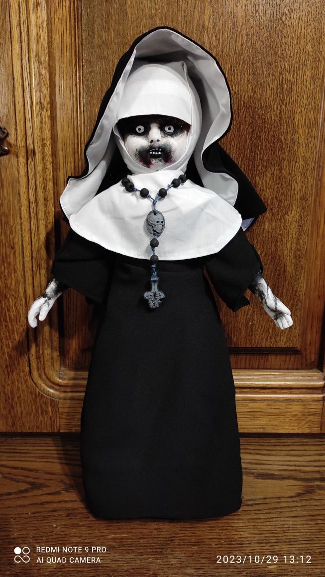 Lalka the nun zakonnica nr 1