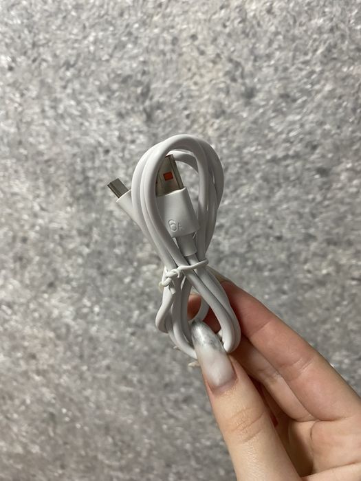 Бездротова зарядка-тримач з кріпленняи в авто