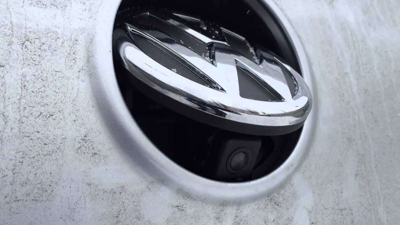 Камера заднего вида в значек VW Passat CC, B6/B7,B8, Arteon Golf 5/6/7