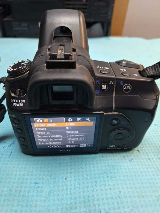 Фотоапарат Sony Alpha DSLR-A200