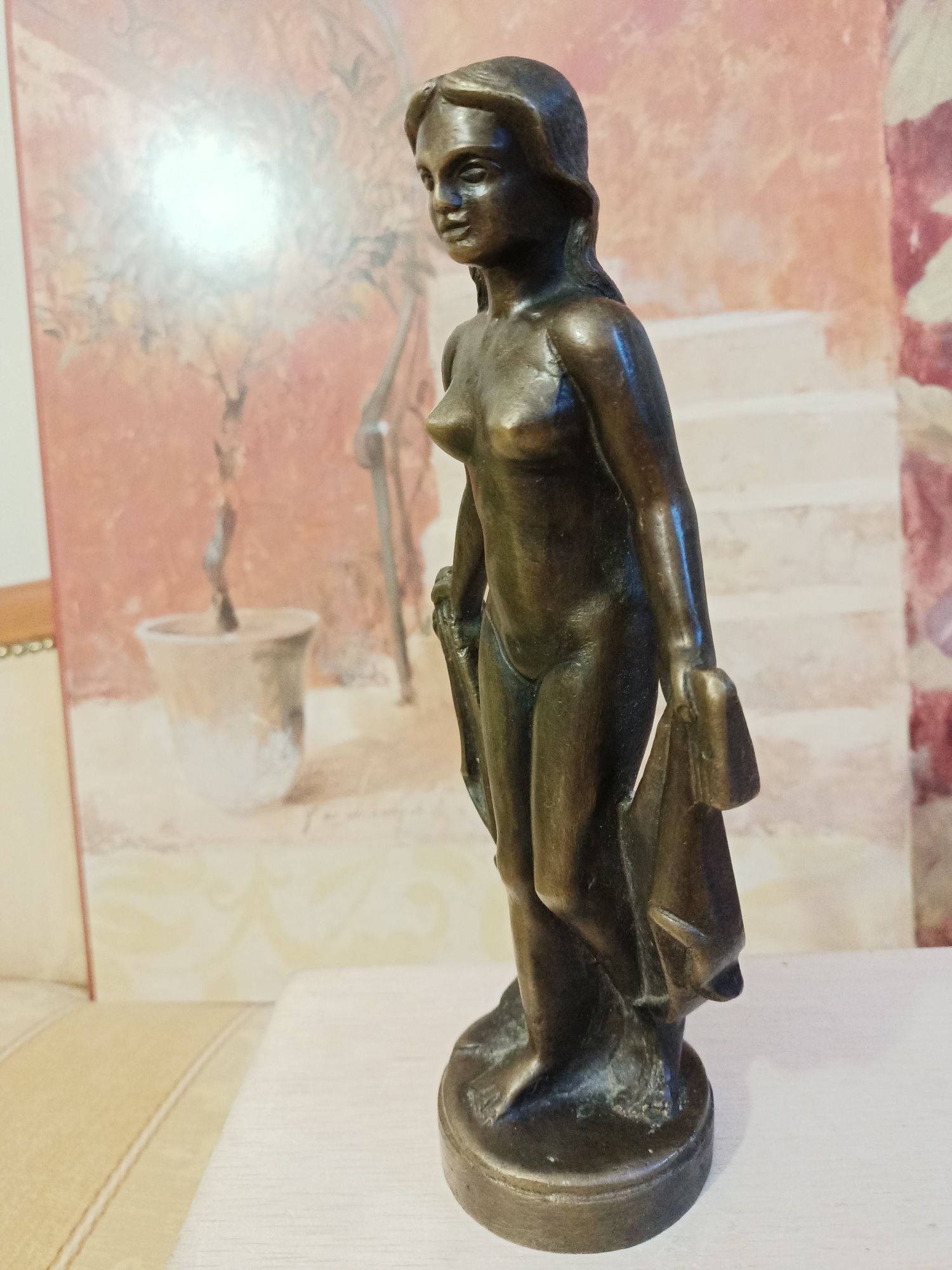 Dawna rzeźba, figura, brąz -mosiądz, akt kobiecy..