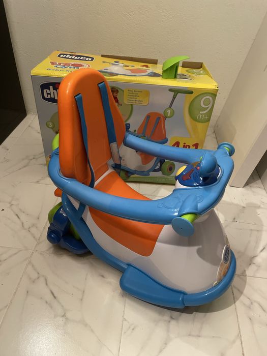 Triciclo Chicco 4 em 1