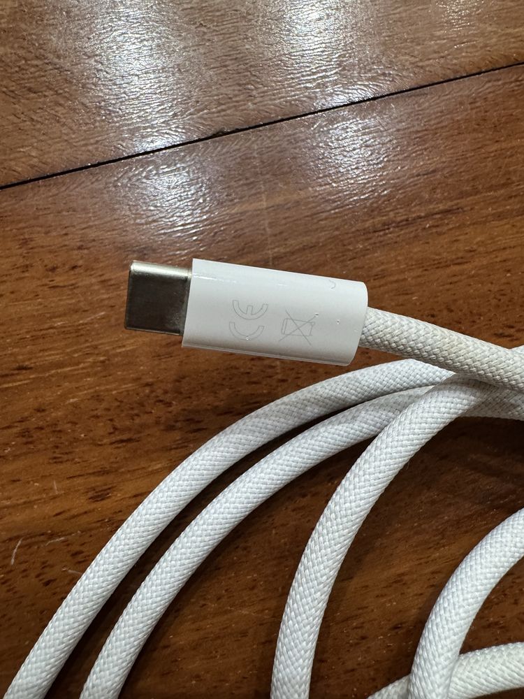 Adaptador e cabo Apple original