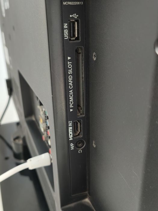 Tv LG 720p, 70x39cm de ecrã