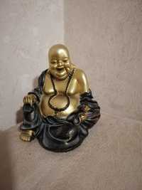 Статуэтка Будды.