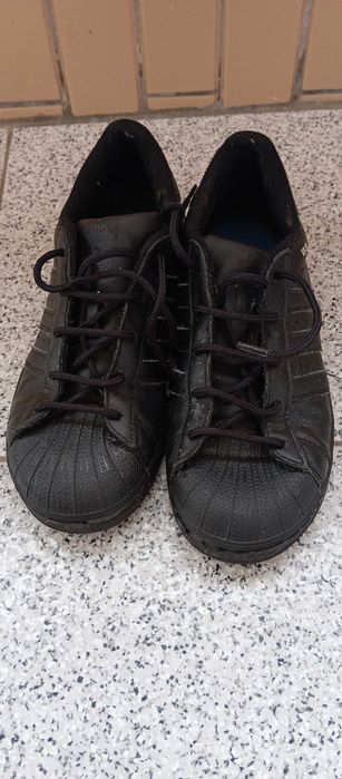 Sapatilhas adidas tamanho 34