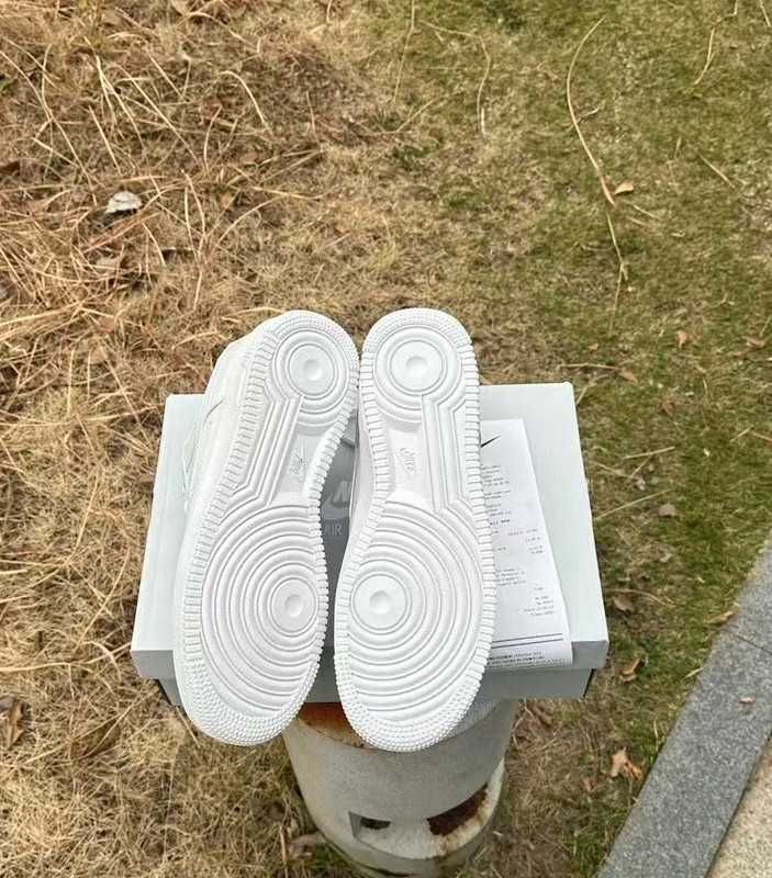 Nowe oryginalne buty Nike Air Force 1 Low '07 Białe R.45