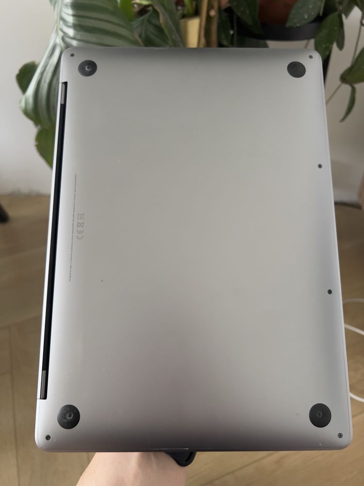Macbook Pro 13 - dysk 512GB