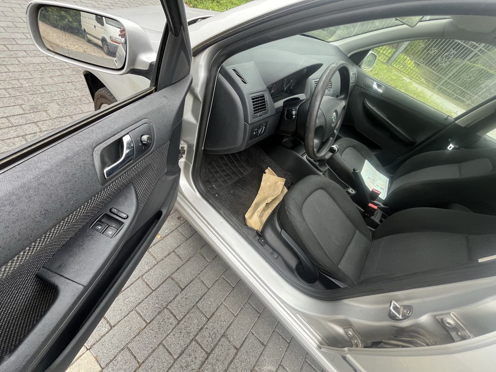 Skoda fabia 2007 2.0 mpi 115km z niemiec super stan
