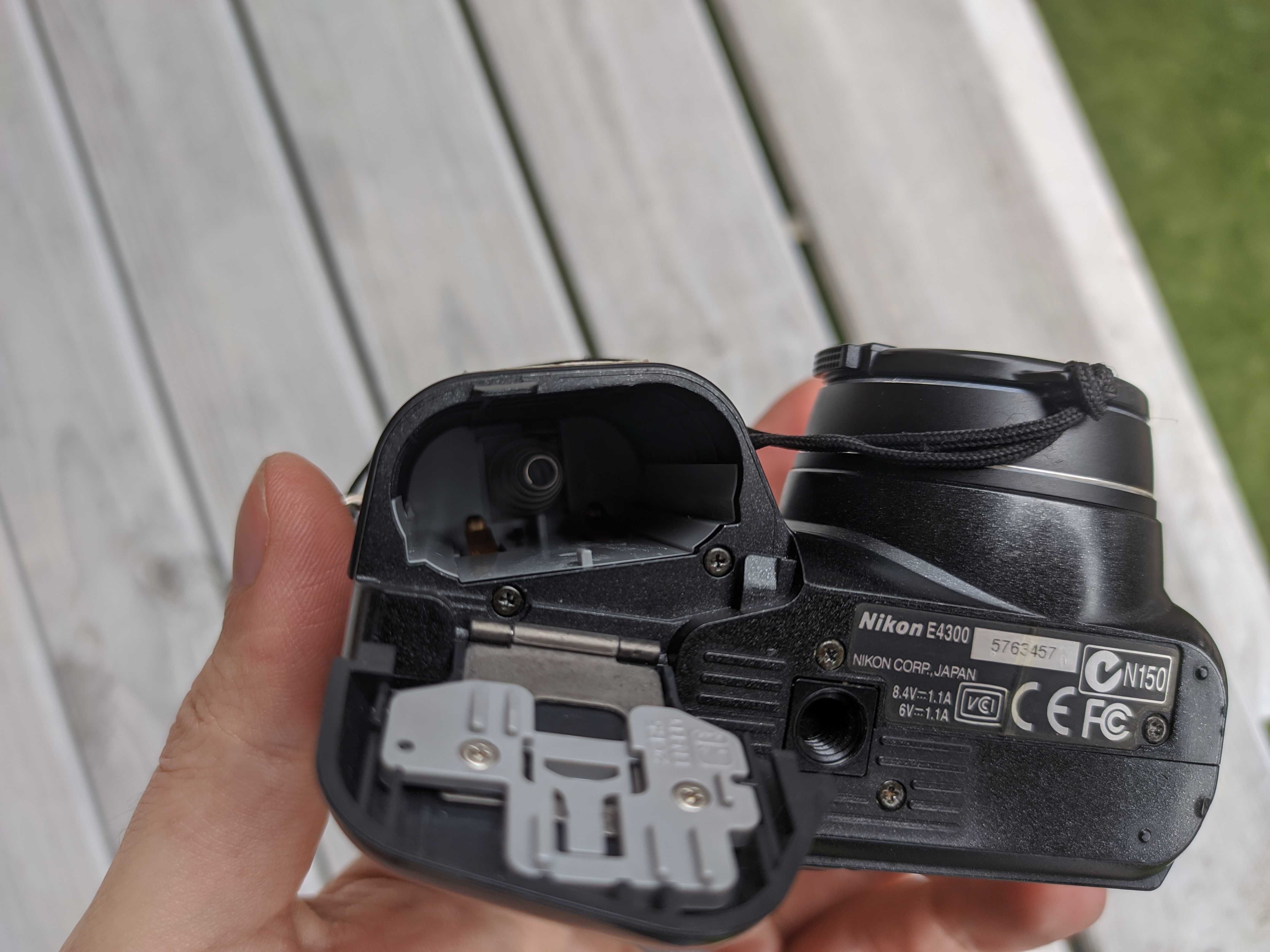 Nikon Coolpix 4300