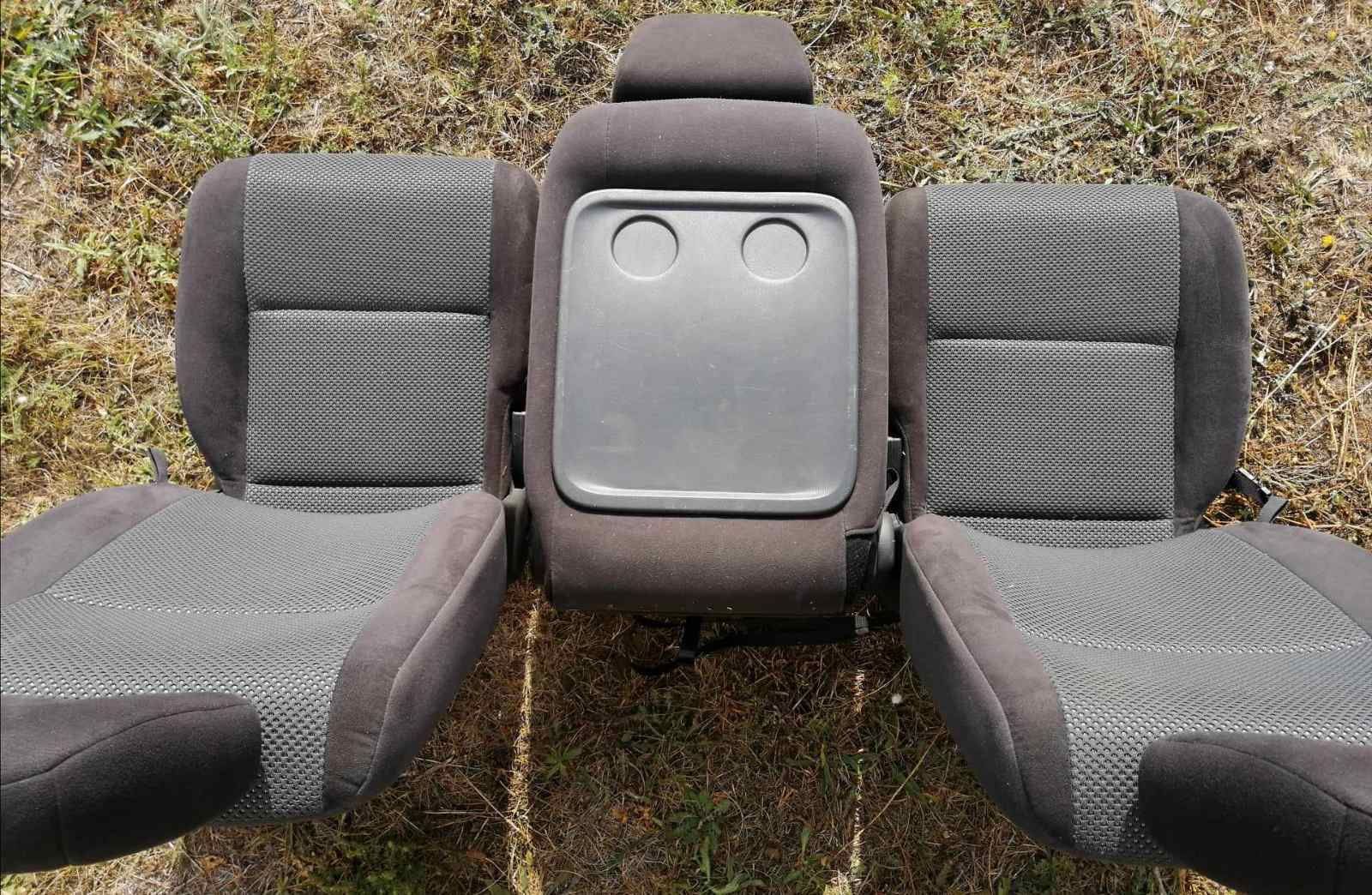 Сидіння на Mazda Premacy