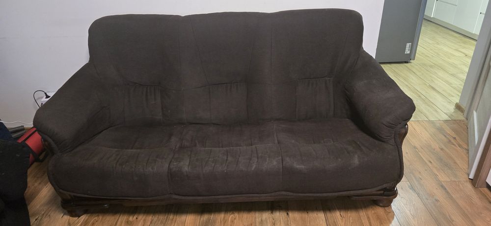 Sofa z funkcją spania- drewno
