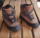 Botas de montanha marca GARMONT