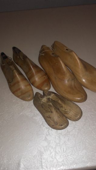 Formas de calçado em madeira