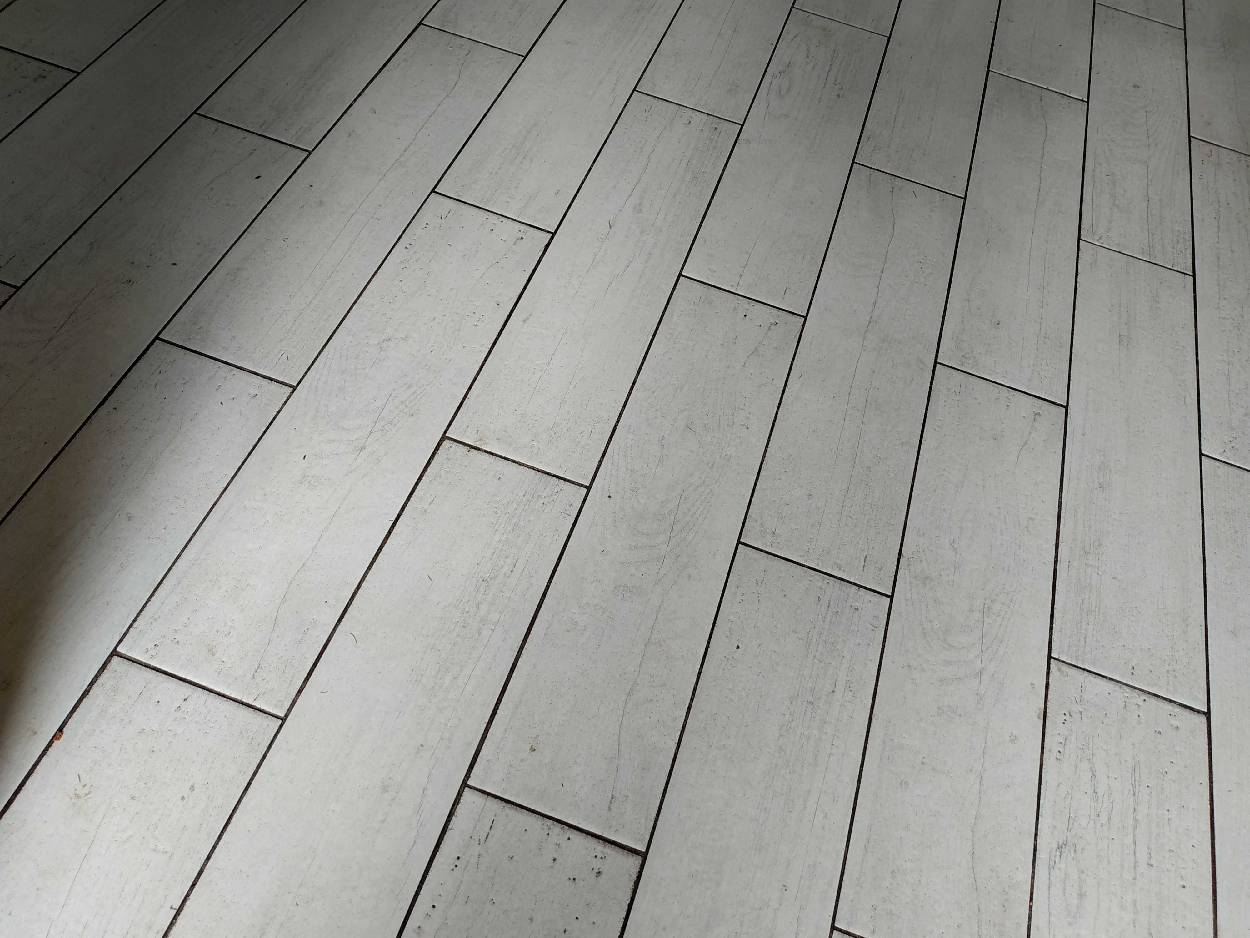 Gres Foresta 15,5 x 60,5 cm bianco 0,94 m2 x 38paczek = 34,2m2