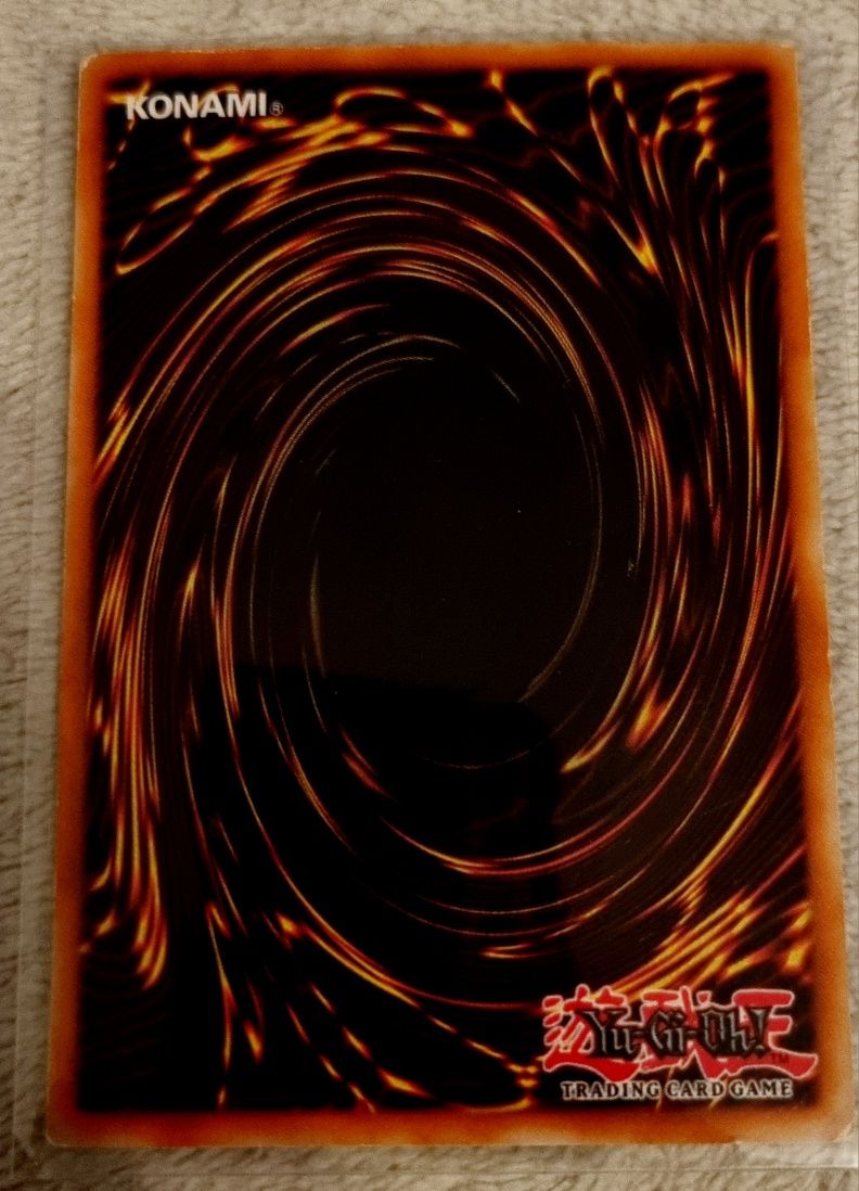 Karta Yu-Gi-Oh niebieskooki biały smok GER
