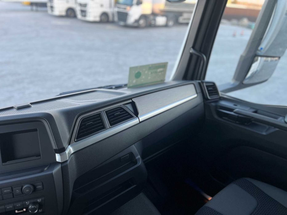 MAN TGM 18.250 BL CH Euro 5 2025 Рефрижератор CARRIER SUPRA HE 8