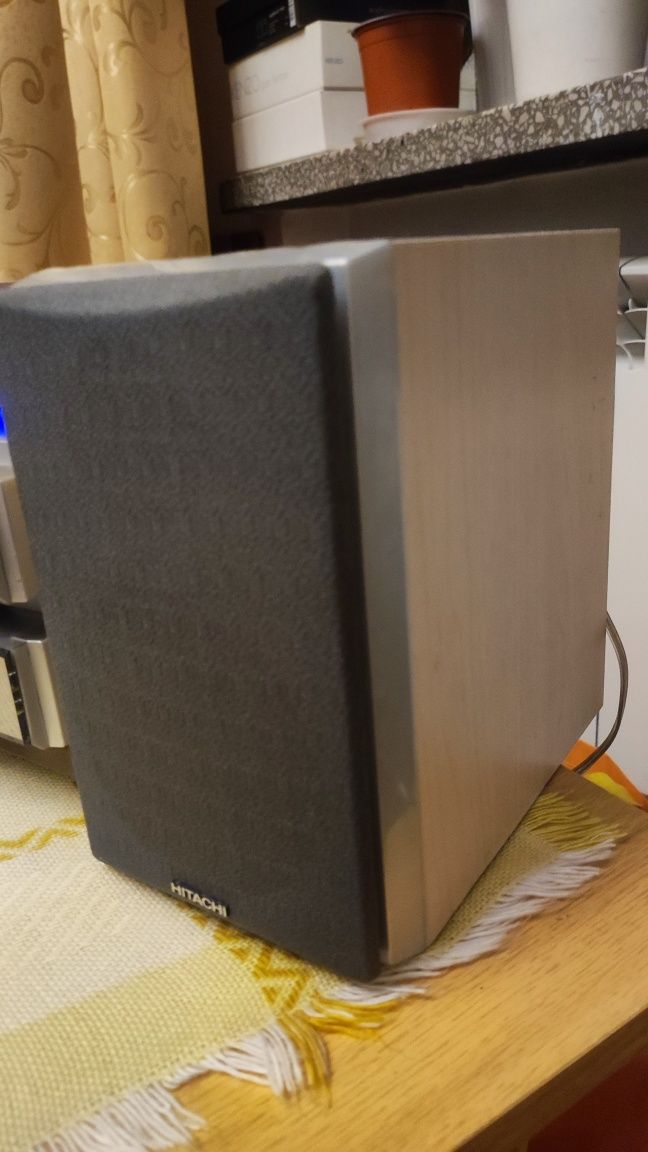 Hitachi mini wieza AX M81U