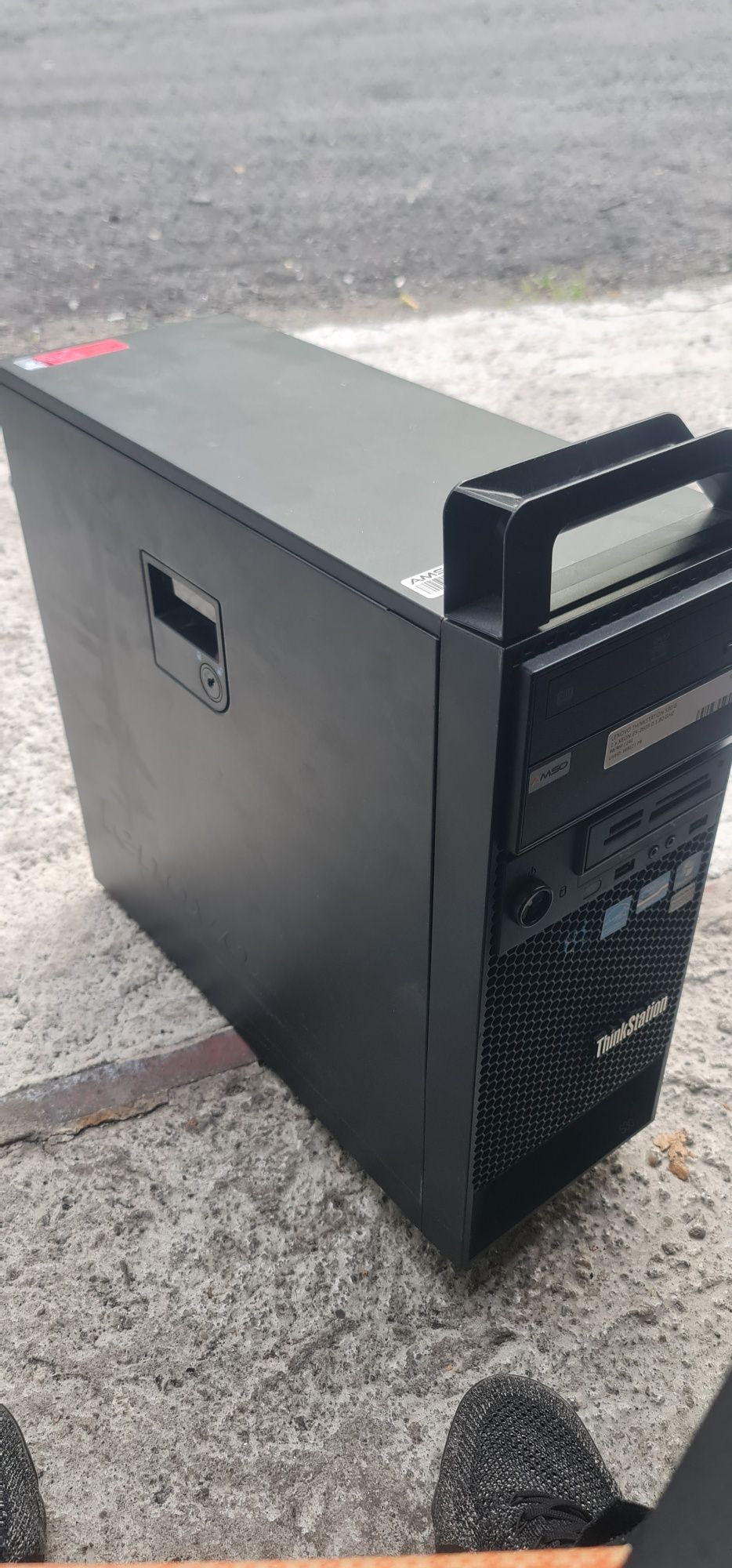 Komputer stacjonarny lenovo ThinkPad 4 rdzenie